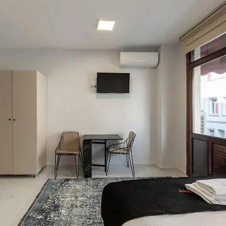 Cozy & Comfy Studio At Beyoglu - 40