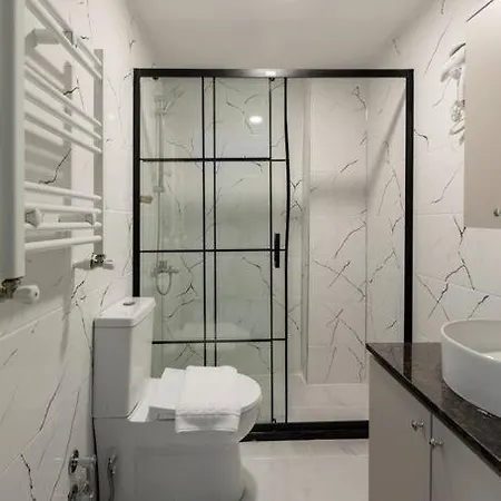 Cozy & Comfy Studio At Beyoglu - 40
